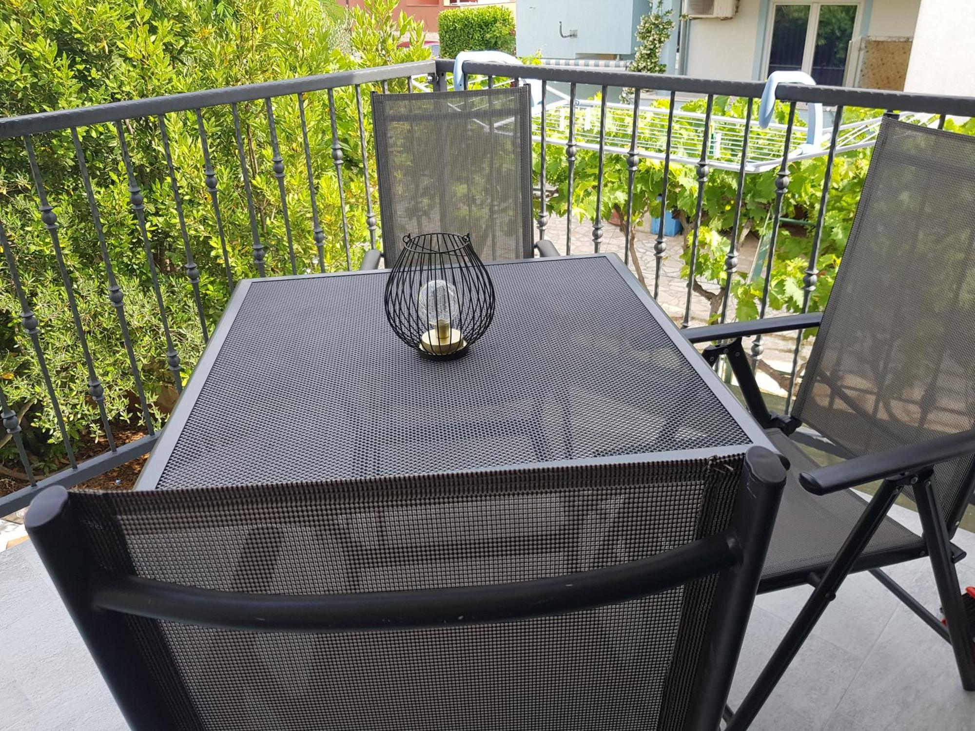Apartmani Zoric Vodice Ruang foto