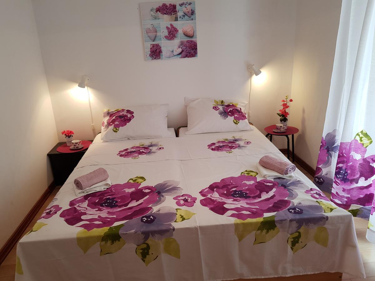Apartmani Zoric Vodice Bagian luar foto